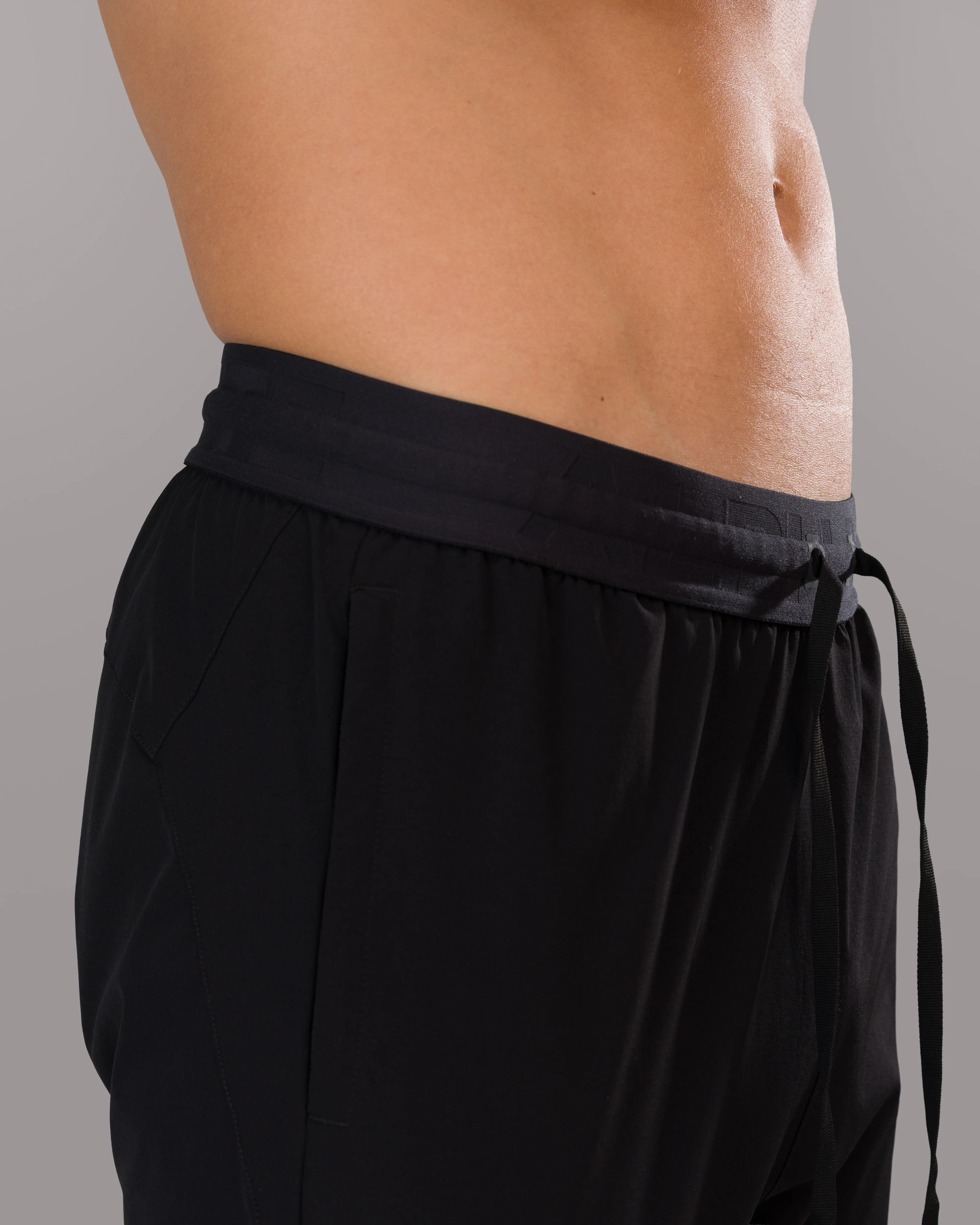 Apex Jogger - Black - Image 6