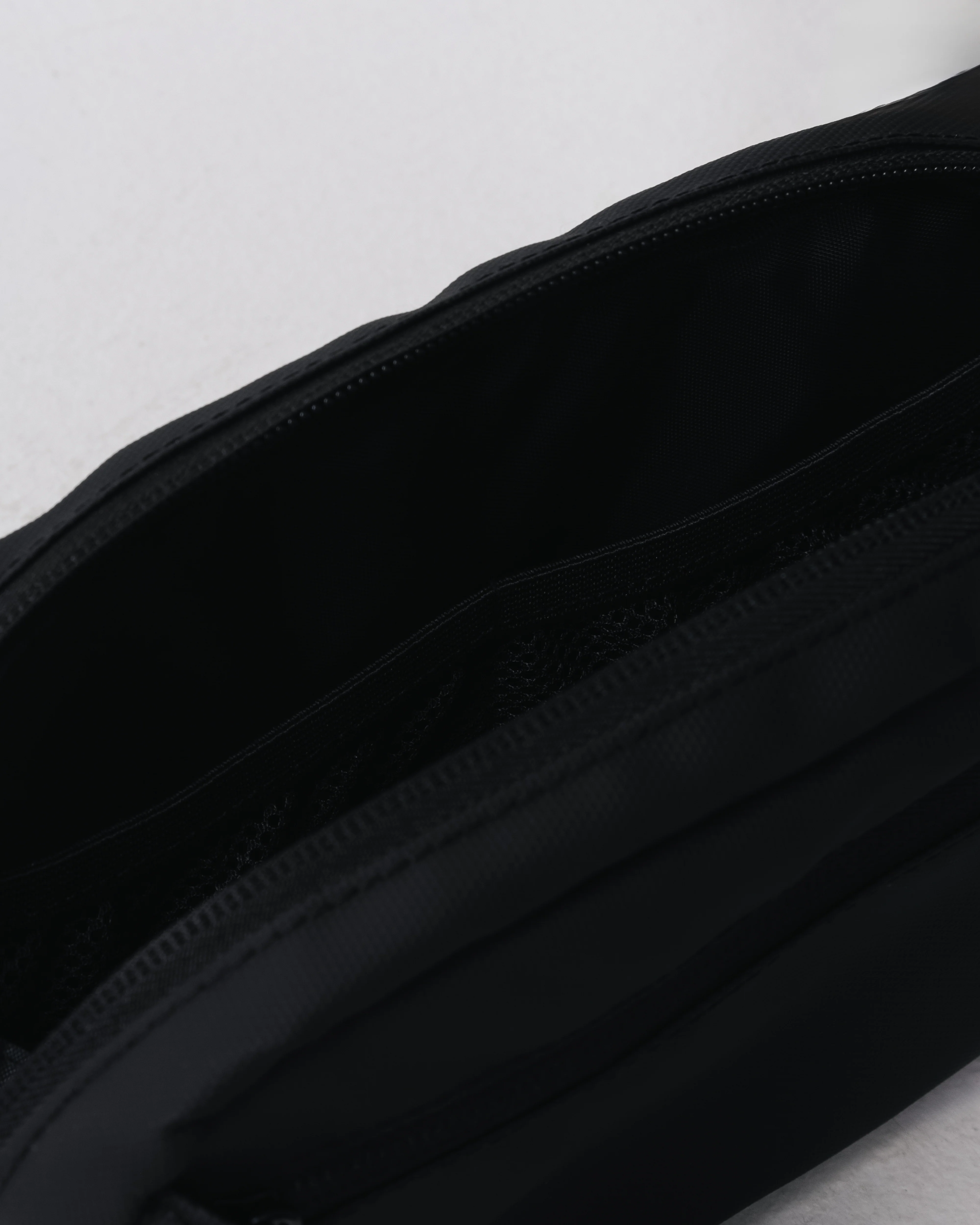 Core Crossbody - Black - Image 3