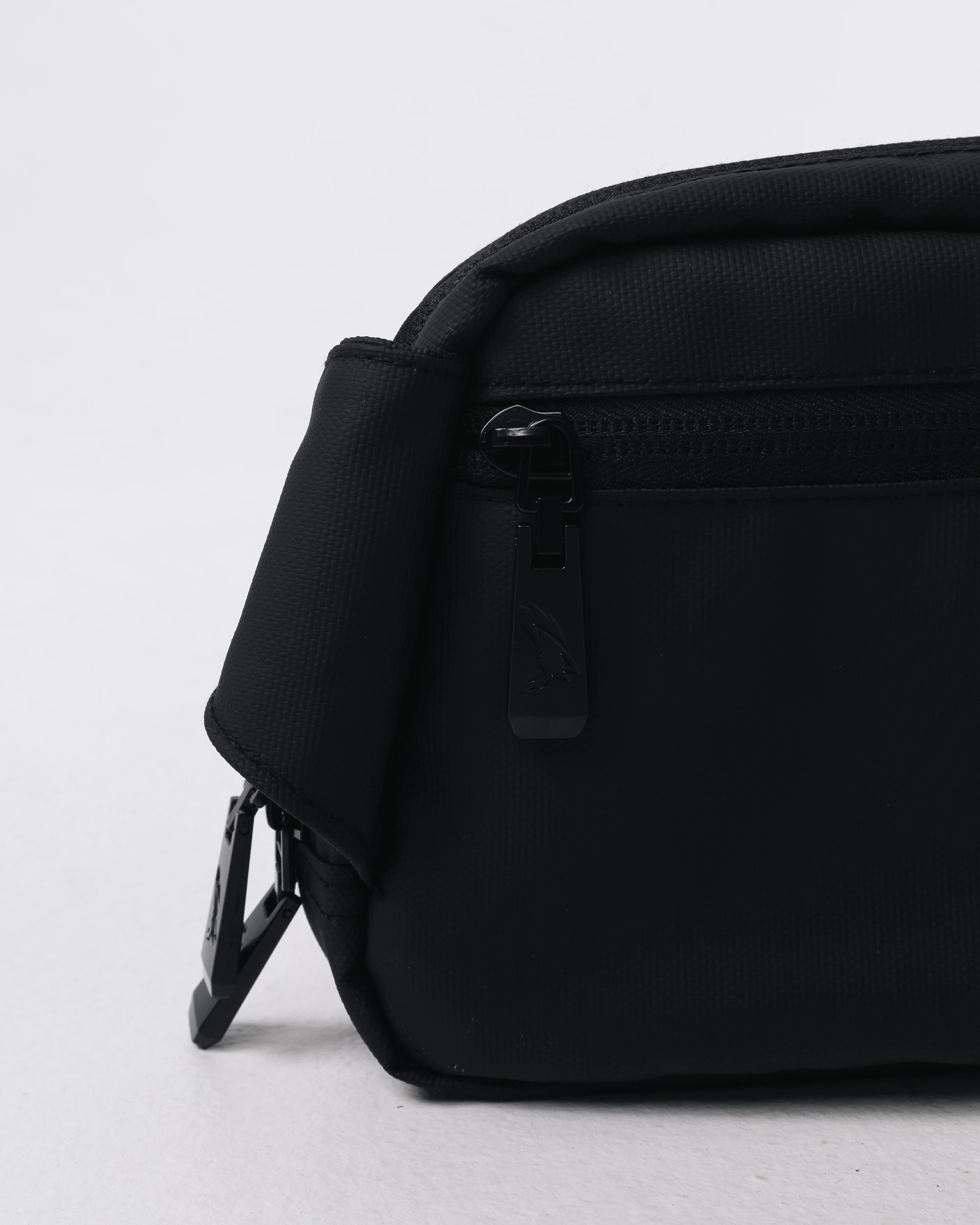 Core Crossbody - Black - Image 4